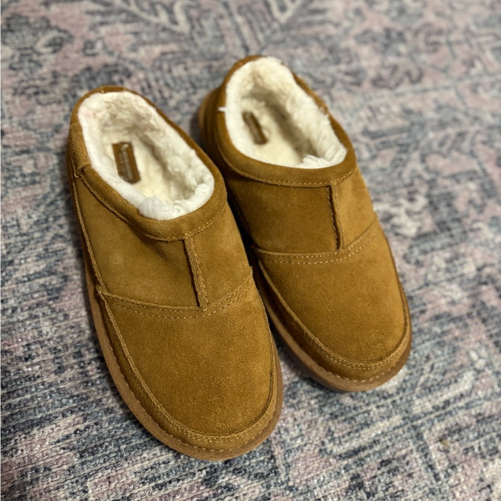 Koolaburra UGG Kids Tan Suede Slip-Ons